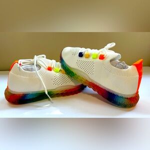 Sheelah athletic shoes